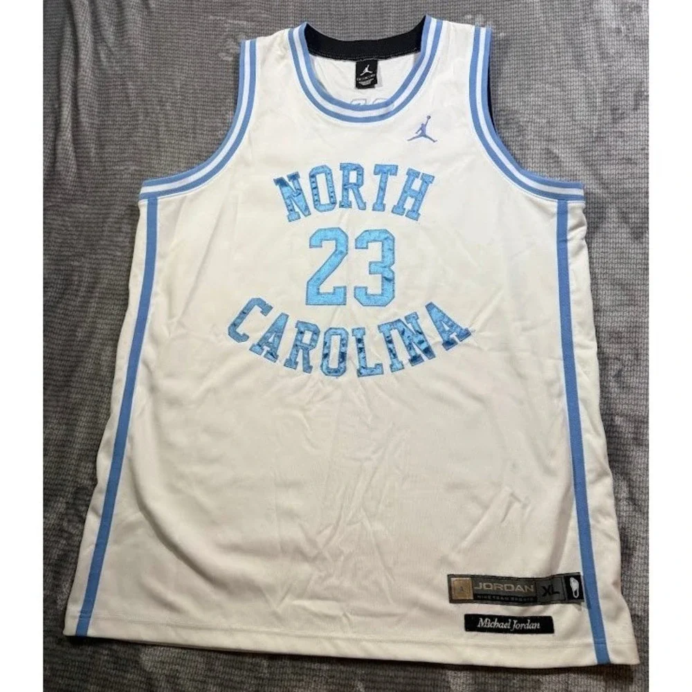 Jordan North Carolina Michael Jordan 23 Jersey Mens XL White Blue Stitched Nike